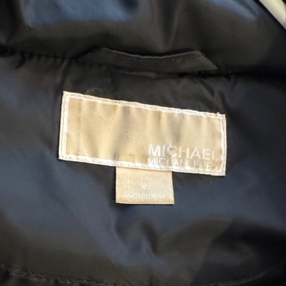 MICHAEL Michael Kors Black Puffer Jacket with Fur Trim - Picture 4 of 5